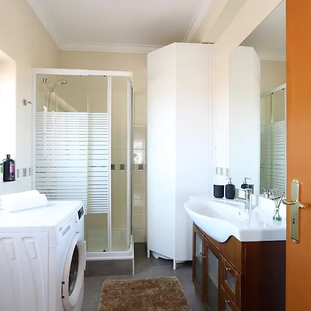 T4-sea View By Nazpina Lejlighed *