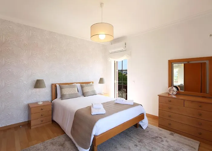 Апартаменты T4-sea View By Nazpina *