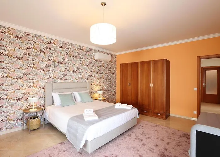 Апартаменты T4-sea View By Nazpina