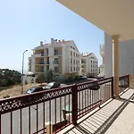 דירה T4-sea View By Nazpina נאזרה