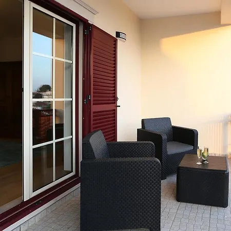 Apartment T4-sea View By Nazpina