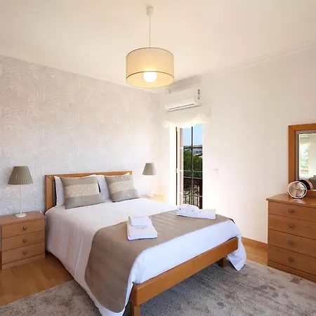 Apartment T4-sea View By Nazpina *