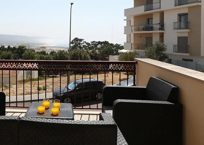 Apartment T4-sea View By Nazpina Nazare