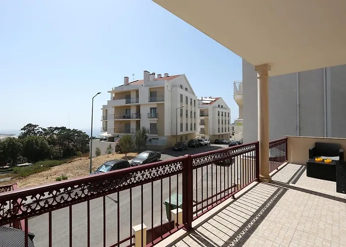Apartment T4-sea View By Nazpina Nazare