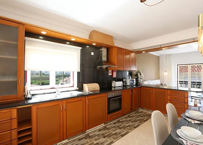 Apartment T4-sea View By Nazpina *