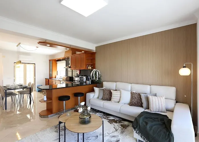 Apartment T4-sea View By Nazpina